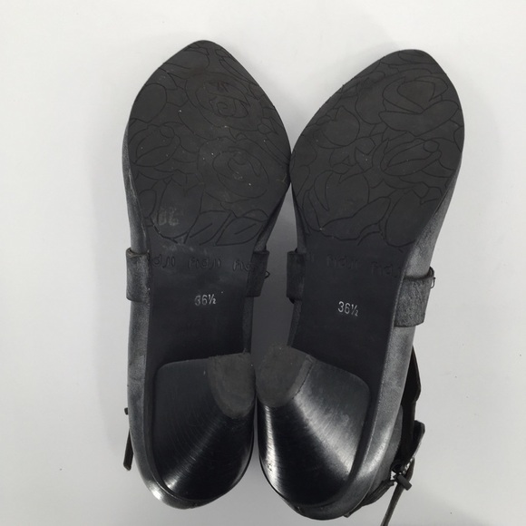 Fidji gray criss cross distressed leather bootie shoe gray strap women 36.5 6 - Picture 8 of 9